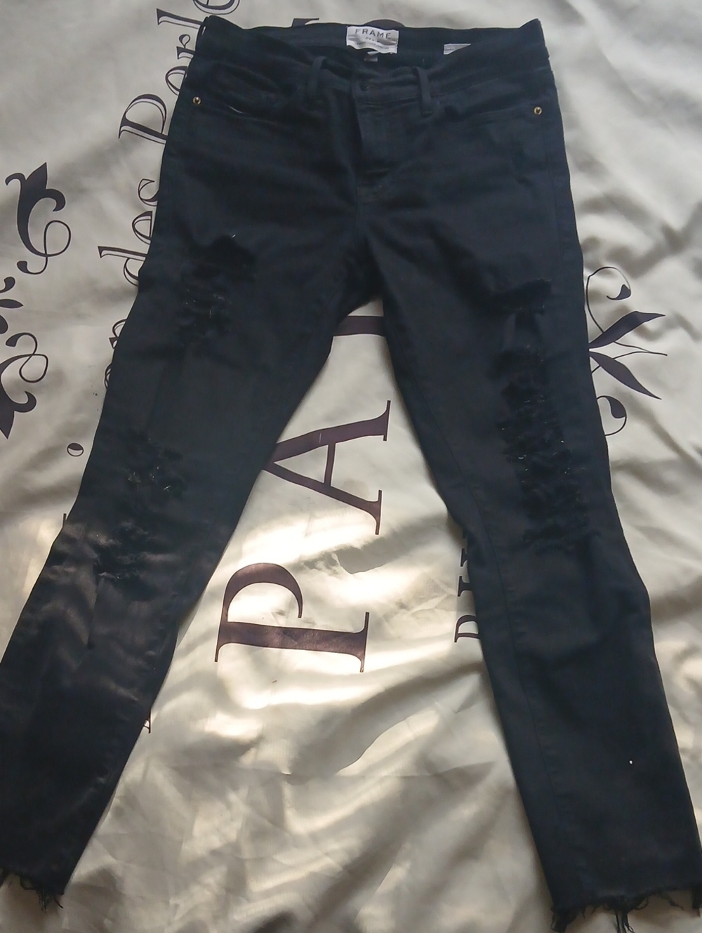 FRAME Black Distressed Low Rise Cropped Skinny Jeans 28